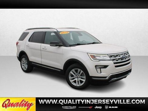 Used 2018 Ford Explorer XLT w/ Equipment Group 202A image 1