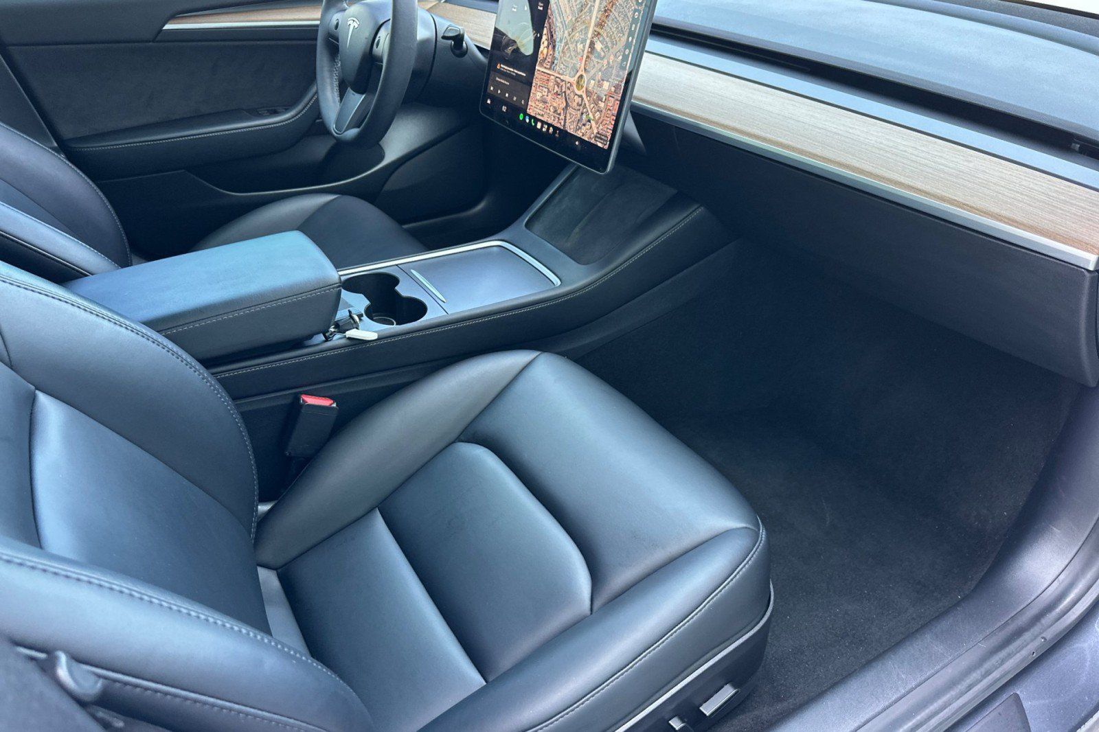 Used 2021 Tesla Model 3 Standard Range Plus RWD image 15