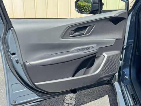 Used 2024 Toyota Prius LE FWD image 38