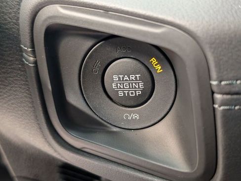 New 2026 Jeep Gladiator Sport image 21