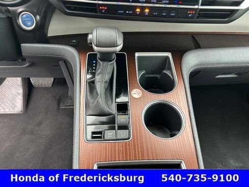 Used 2024 Toyota Sienna XLE image 22