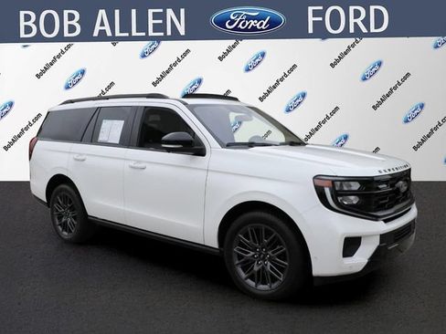 Used 2025 Ford Expedition Platinum w/ Stealth Performance Package AWD/4WD image 2