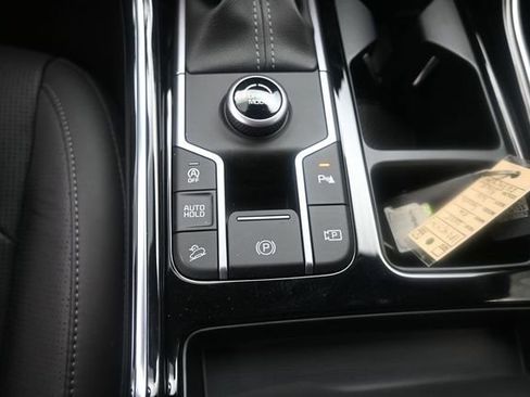 Used 2025 Kia Sorento SX FWD image 15
