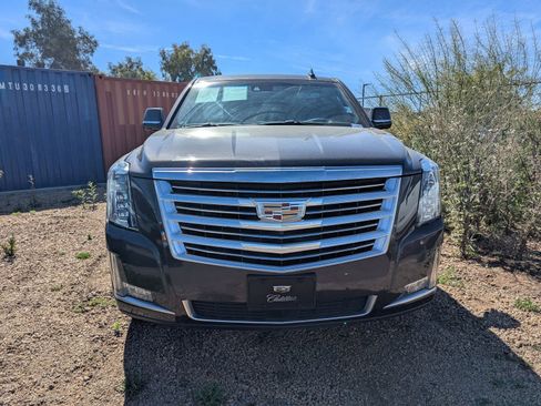 Used 2016 Cadillac Escalade ESV Platinum image 2