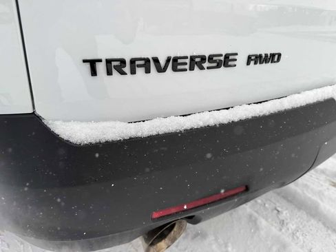 Used 2023 Chevrolet Traverse RS image 26