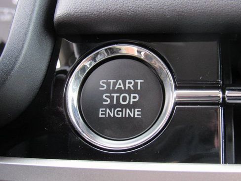 New 2026 Mitsubishi Outlander ES FWD image 17