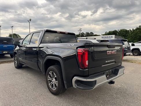 Used 2025 GMC Sierra 1500 SLT AWD/4WD image 8