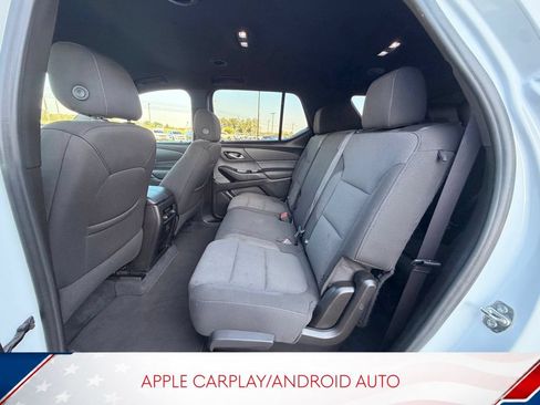 Used 2023 Chevrolet Traverse LT FWD image 11