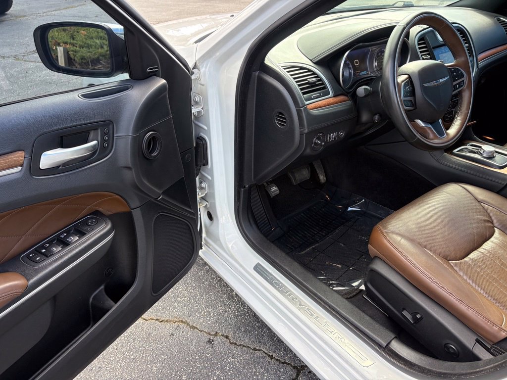 Used 2018 Chrysler 300 C w/ Sun, Sound & Nav Package RWD image 24