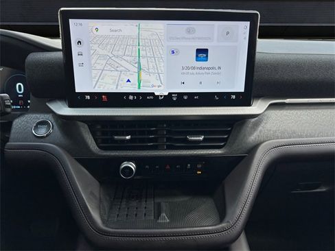 Certified 2025 Ford Explorer Platinum w/ Ultimate Package image 11