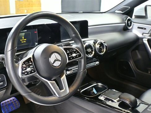 Used 2020 Mercedes-Benz CLA 250 4MATIC image 17