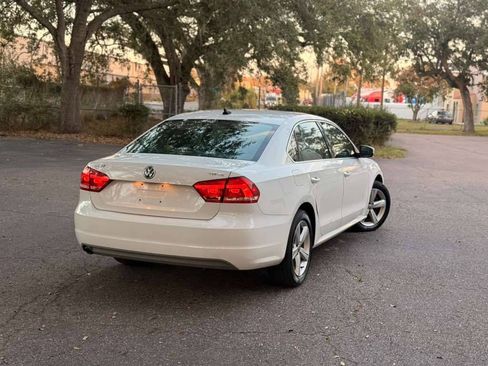 Used 2013 Volkswagen Passat TDI SE FWD image 5