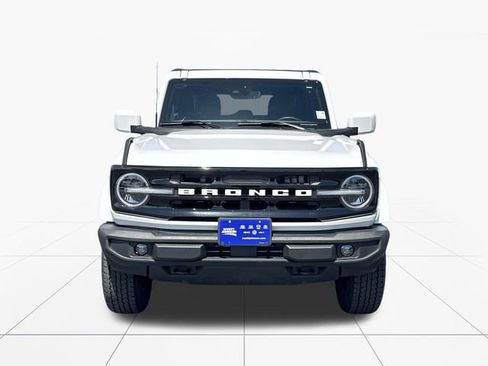 Used 2025 Ford Bronco Outer Banks AWD/4WD image 9