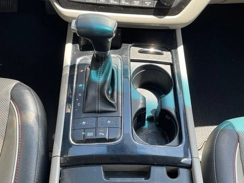Used 2018 Kia Sedona SX FWD image 18