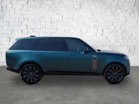 New 2025 Land Rover Range Rover SV image 5