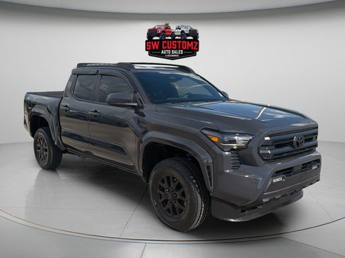 Used 2025 Toyota Tacoma SR5 RWD image 1