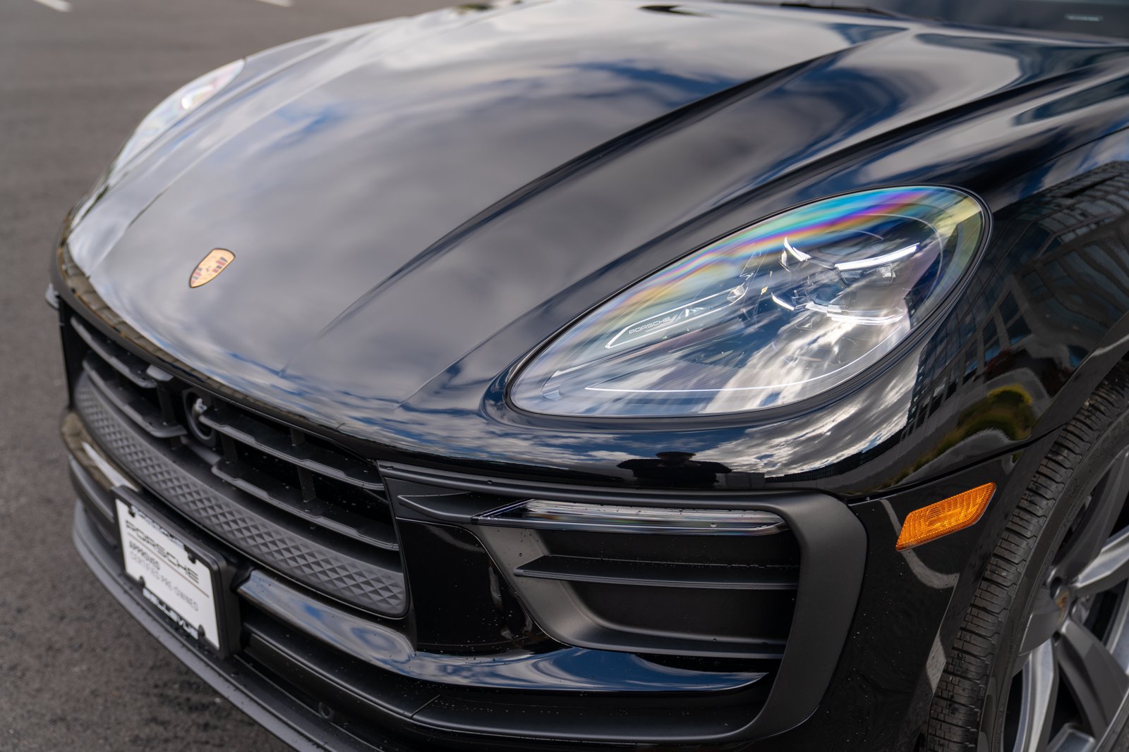 Certified 2026 Porsche Macan AWD/4WD image 30
