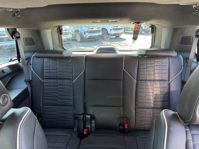 Used 2025 Cadillac Escalade Sport Platinum AWD/4WD image 17
