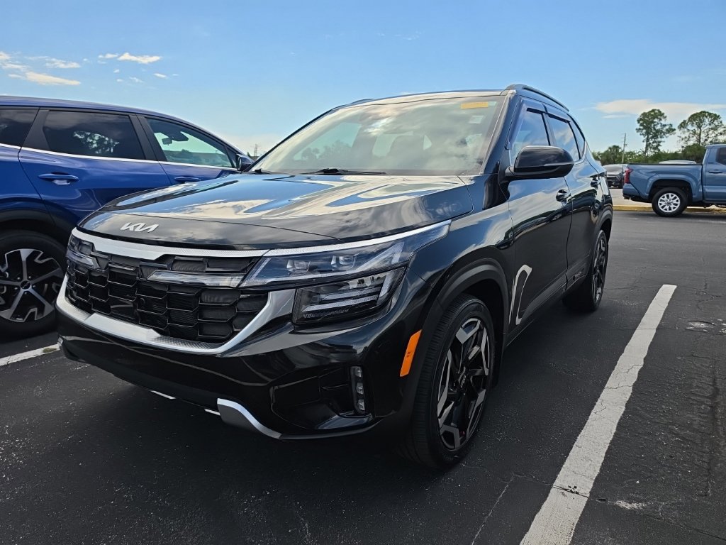 Certified 2024 Kia Seltos SX w/ SX Sunroof Package AWD/4WD image 5