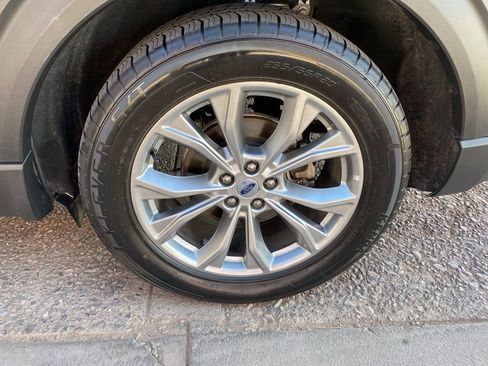 Certified 2023 Ford Explorer Limited w/ Equipment Group 301A image 43