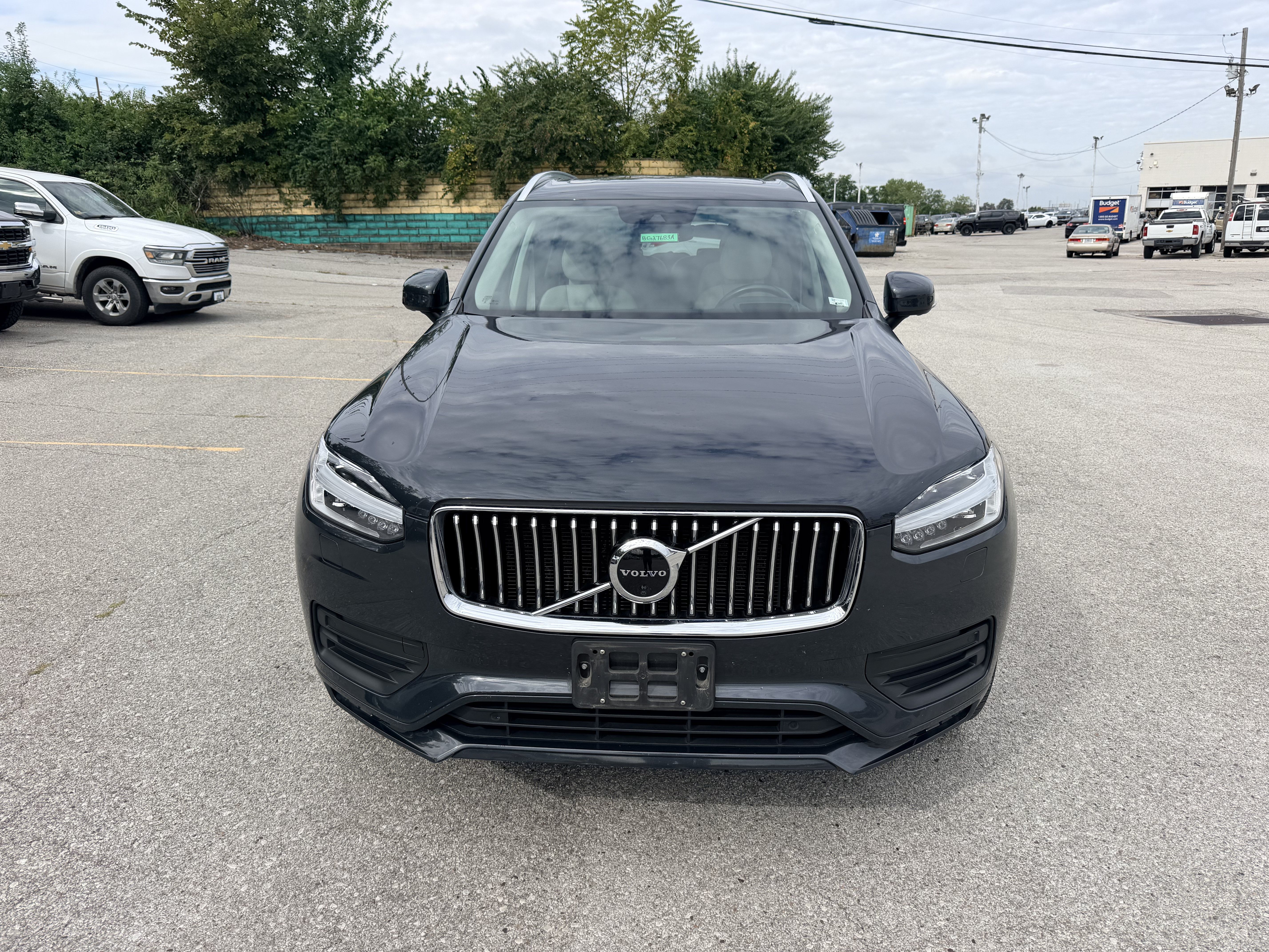 Used 2021 Volvo XC90 T6 Momentum w/ Advanced Package AWD/4WD image 1
