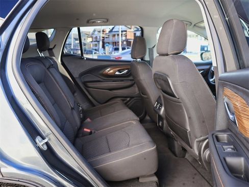 Used 2018 GMC Terrain SLE w/ Driver Convenience Package image 28