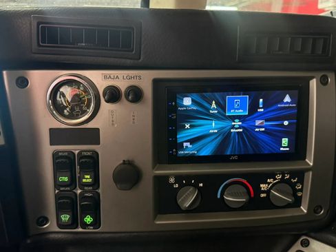 Used 2006 HUMMER H1 4-Door Wagon AWD/4WD image 17