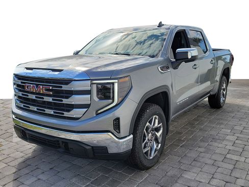 New 2026 GMC Sierra 1500 SLE image 3