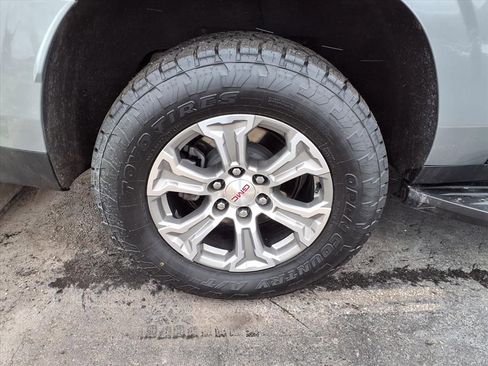 Certified 2023 GMC Yukon XL SLE image 39