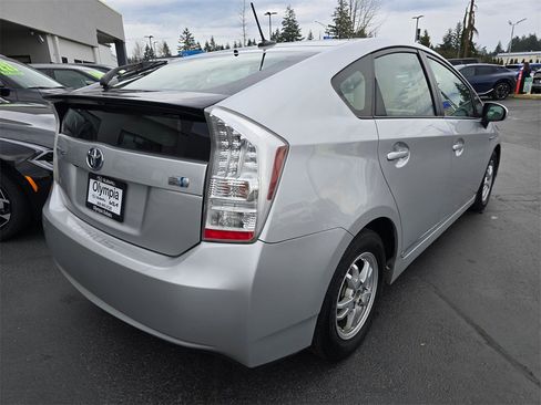 Used 2010 Toyota Prius One image 4