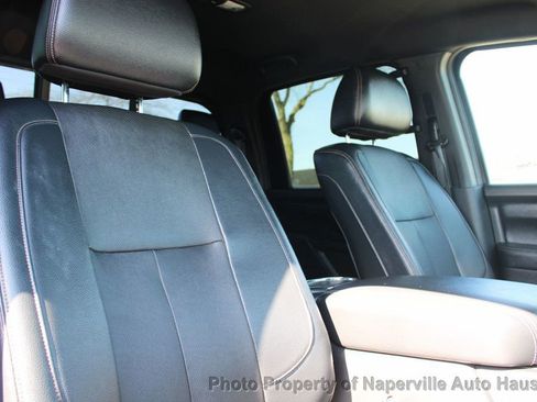 Used 2018 Nissan Titan SL w/ Midnight Edition AWD/4WD image 39