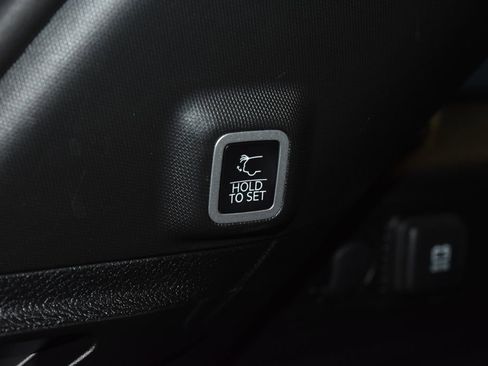 Used 2023 Jeep Grand Cherokee Altitude AWD/4WD image 35