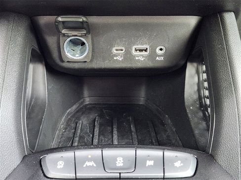 Certified 2023 Chevrolet TrailBlazer LT w/ Convenience Package image 21