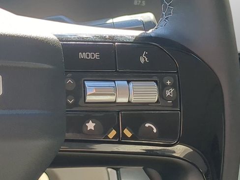 New 2026 Kia Sorento S w/ S Panoramic Sunroof Package image 21