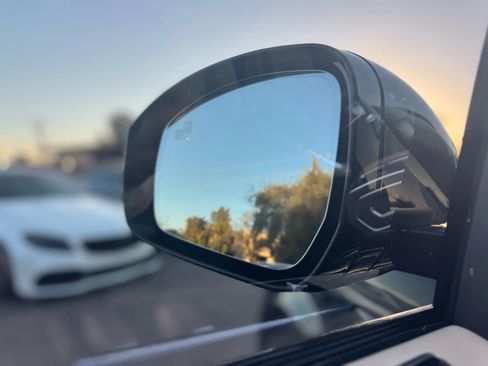 Used 2020 Land Rover Range Rover Sport HSE Dynamic image 14