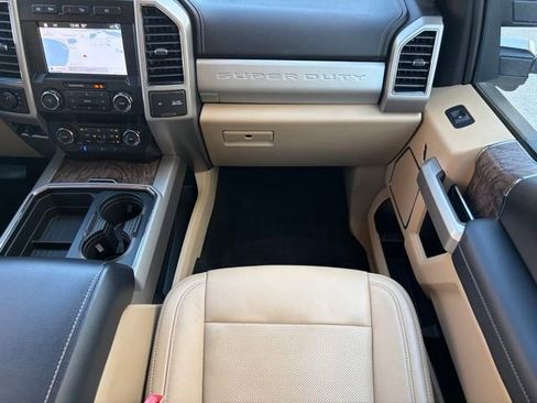 Certified 2019 Ford F350 Lariat w/ Lariat Ultimate Package image 12
