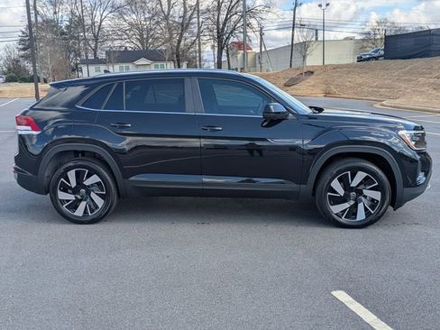 Used 2026 Volkswagen Atlas Cross Sport SE FWD image 3