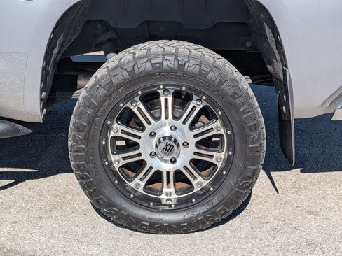 Used 2015 Toyota Tundra SR5 image 3