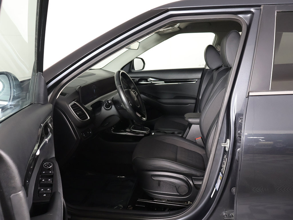 Used 2024 Kia Seltos S AWD/4WD image 28