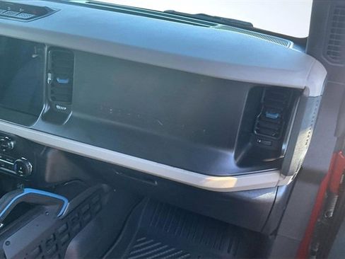 Certified 2022 Ford Bronco Wildtrak image 17