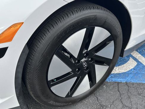 Certified 2023 Hyundai Ioniq 6 SE image 12