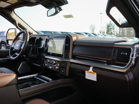 New 2026 Ford F250 King Ranch w/ Chrome Package AWD/4WD image 37