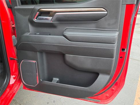 Used 2023 Chevrolet Silverado 1500 LT image 7