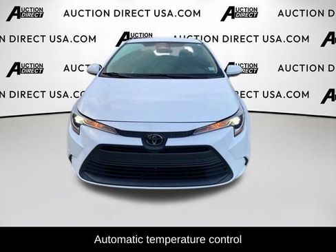 Used 2024 Toyota Corolla LE FWD image 2