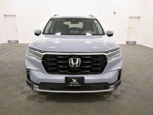 New 2025 Honda Pilot Touring image 10