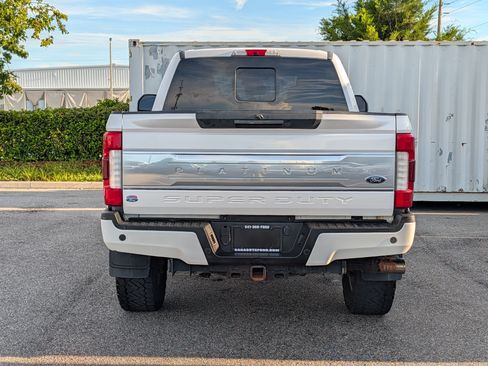 Used 2017 Ford F250 Platinum w/ Platinum Ultimate Package AWD/4WD image 6