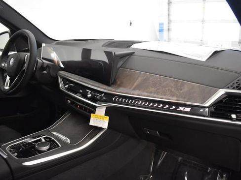 New 2026 BMW X5 xDrive40i w/ Premium Package AWD/4WD image 18