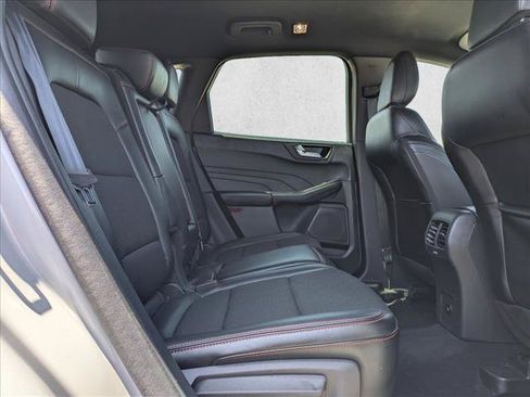 Used 2025 Ford Escape ST-Line FWD image 17