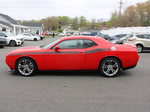 Used 2022 Dodge Challenger R/T image 5