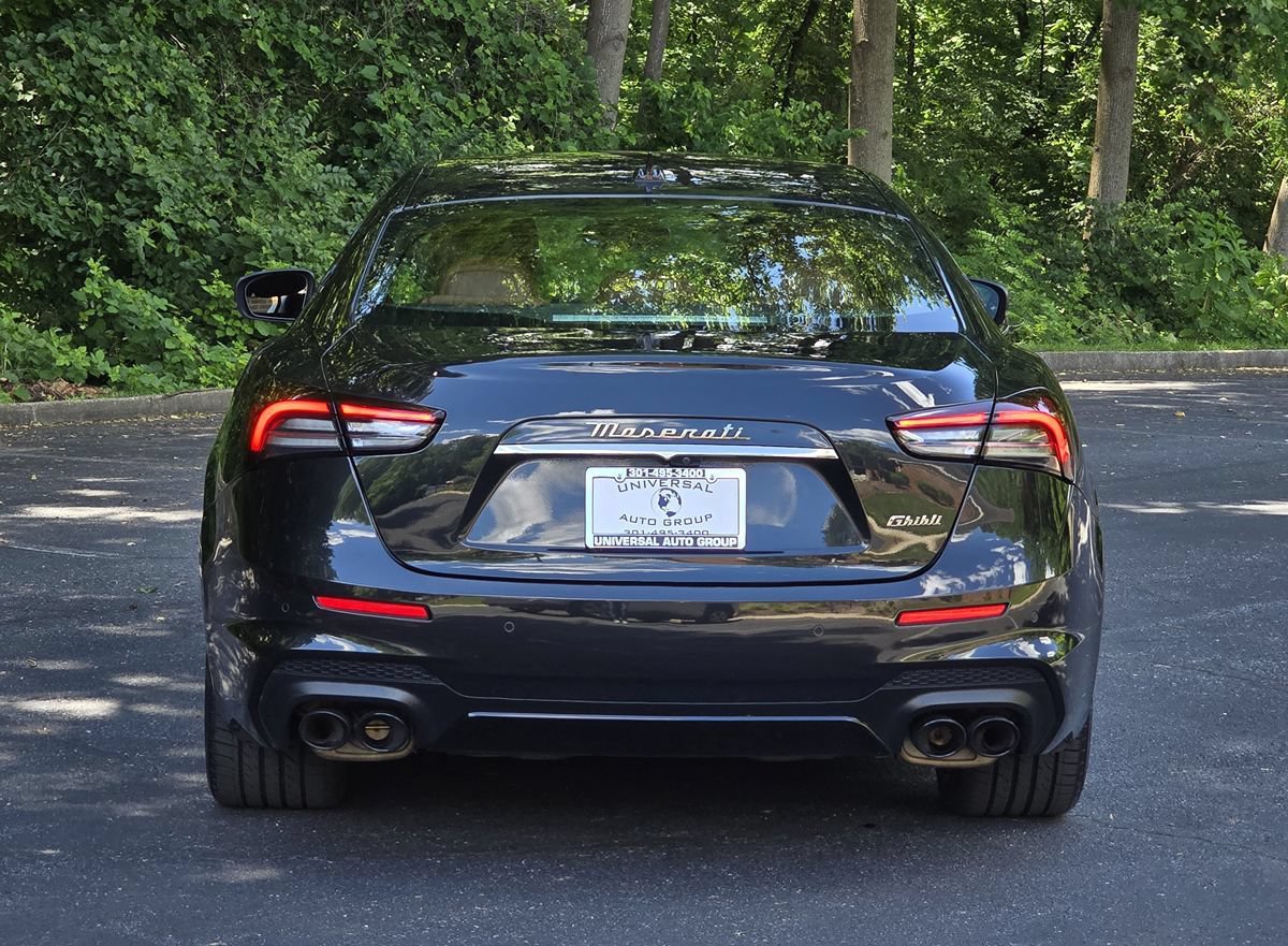 Used 2023 Maserati Ghibli Modena RWD image 5